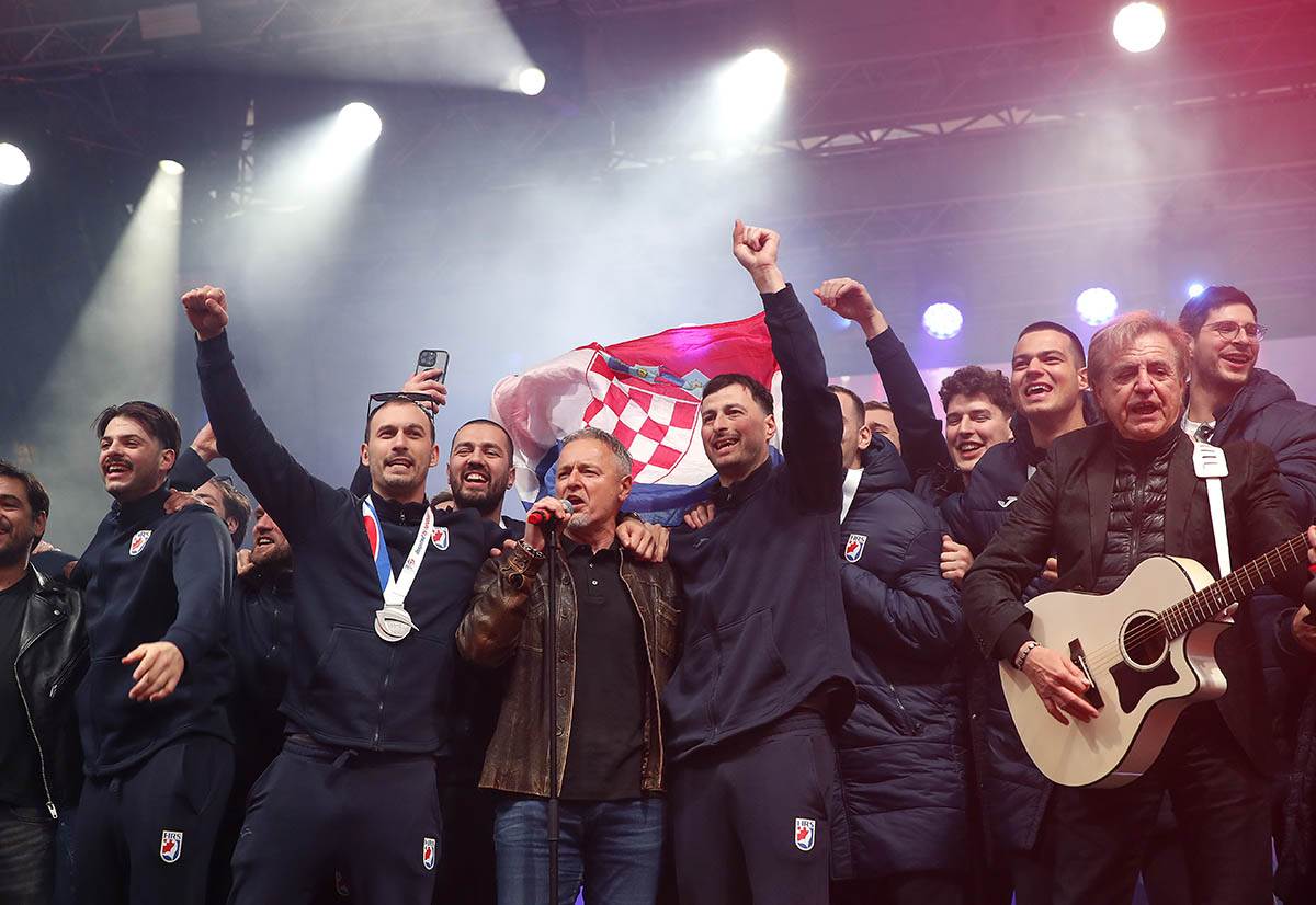  Radio stanica zabranila pjesme grupe Elemental zbog komentara o Tompsonu 