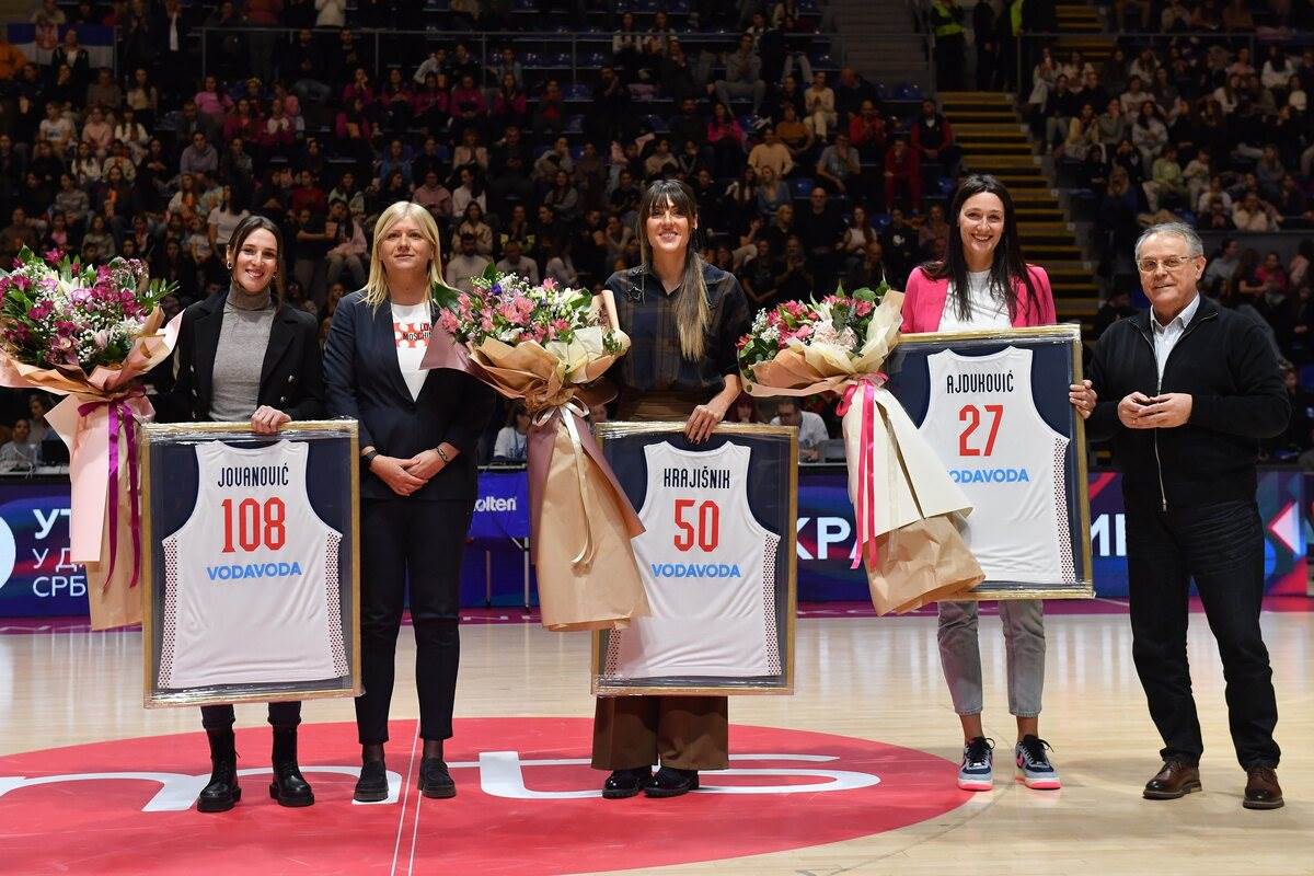  Tri košarkašice se oprostile od reprezentacije Srbije  