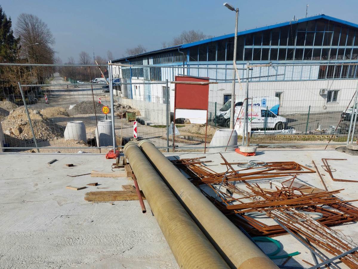 Stala gradnja mosta u Česmi 