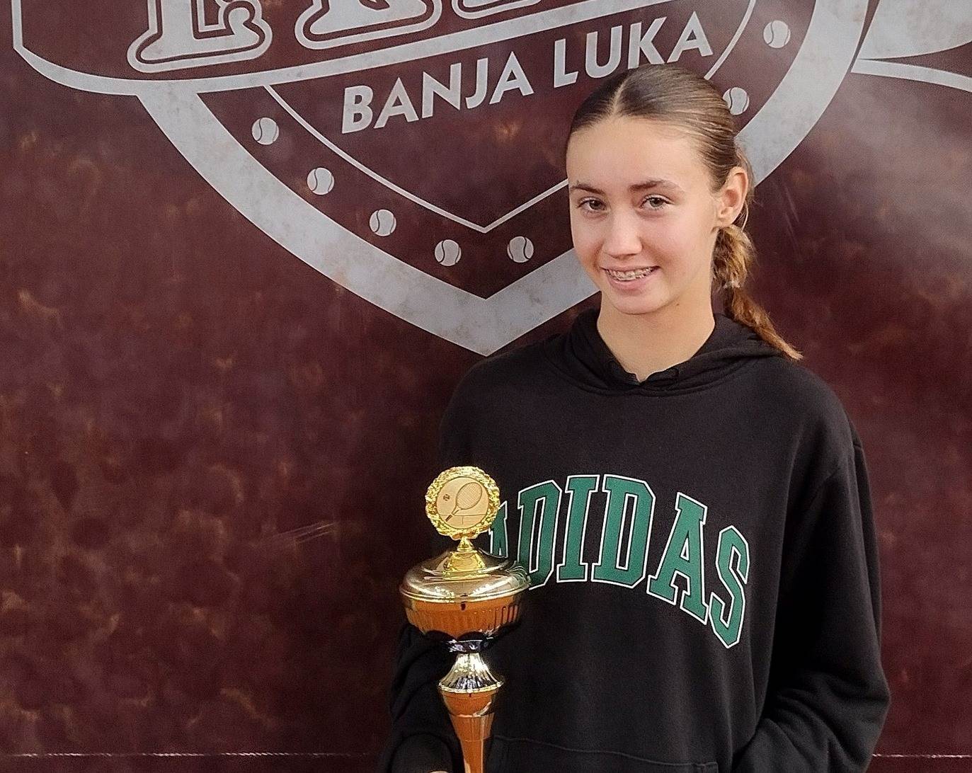  tea Kovačević osvojila seniorski turnir Banjaluka u singlu i dublu 