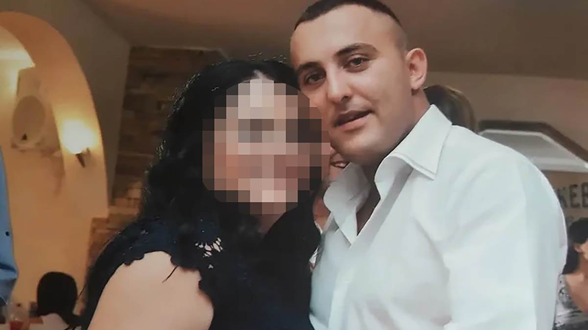  "Zvijer te otrgla iz zagrljaja": Prošlo 40 dana od masakra na Cetinju, objavljene čitulje za ubijenolje za ubg blizanca 