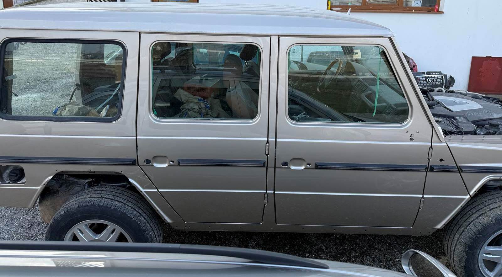  Prnjavor: Zaplijenjeni džipovi i automobili bez dokumentacije, među njima i oldtajmer 