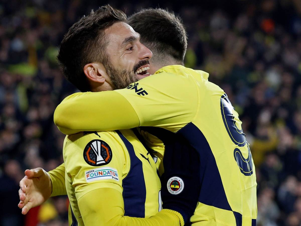 Fenerbahče Anderleht Liga Evrope Dušan Tadić Edin Džeko Fenerbahče Anderleht Liga Evrope Dušan Tadić Edin Džeko