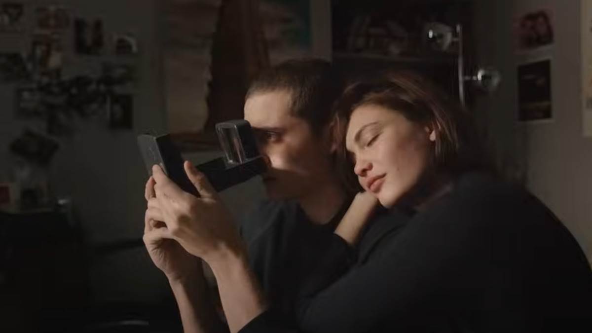  Zbog uvodne scene filma Love ljudi na mrežama snimali svoje reakcije šoka 