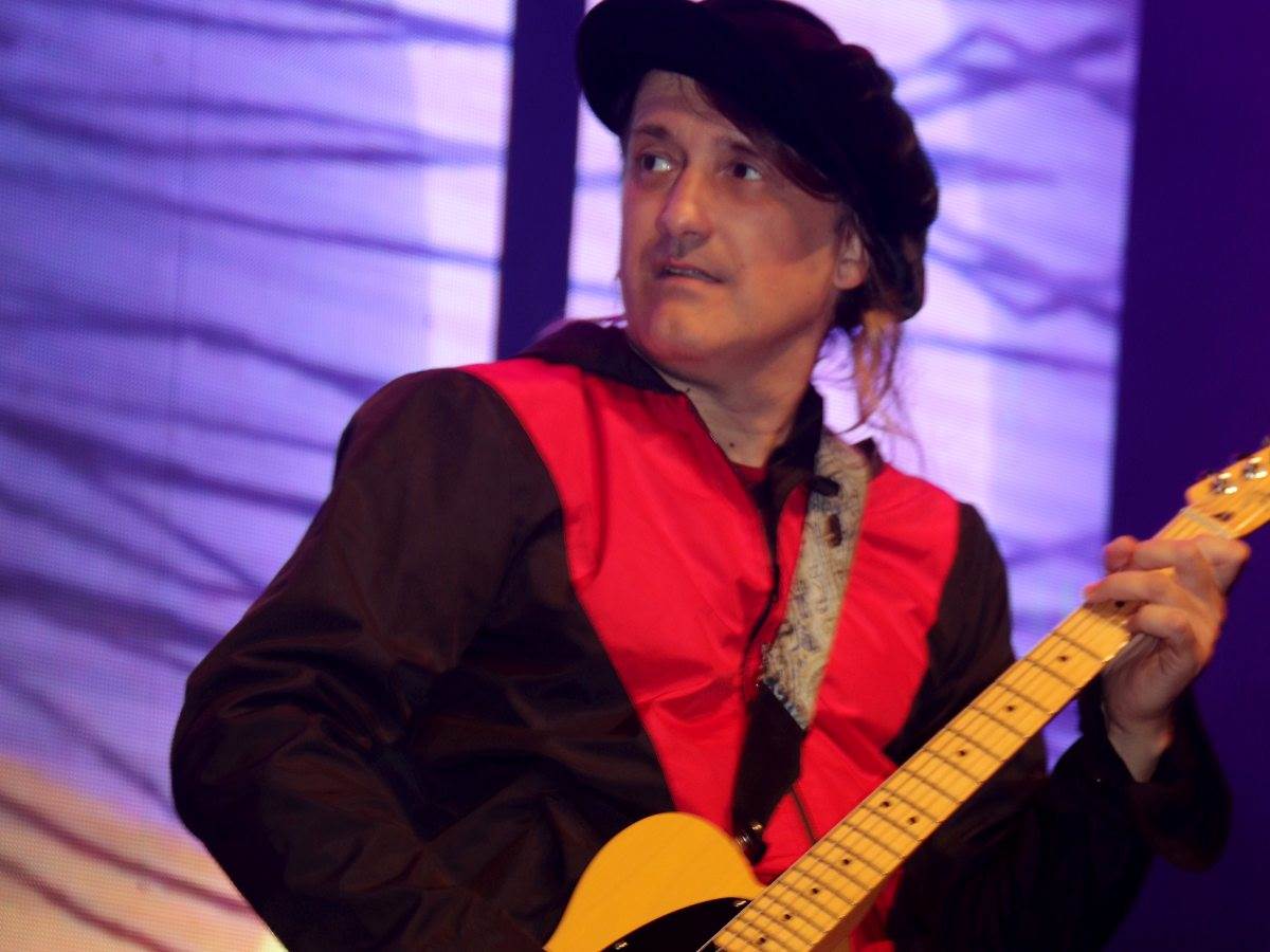  Da li ste primetili ovu grešku u pesmi Bolje biti pijan nego star? 