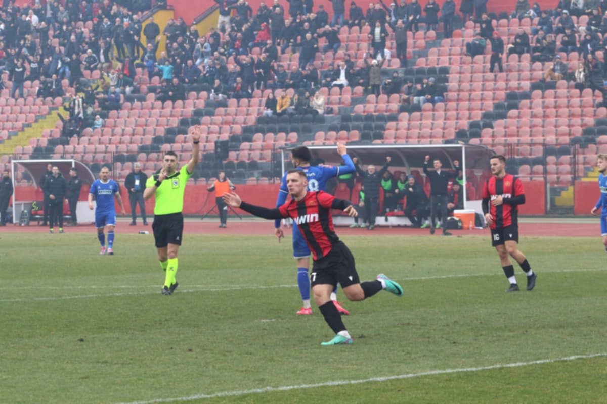 Premijer liga BIH Sloboda pobijedila Radnik na Tušnju Premijer liga BIH Sloboda pobijedila Radnik na Tušnju