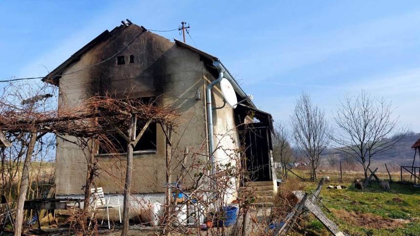  U požaru kod Kozarske Dubice nastradali supružnici i njihov komšija 
