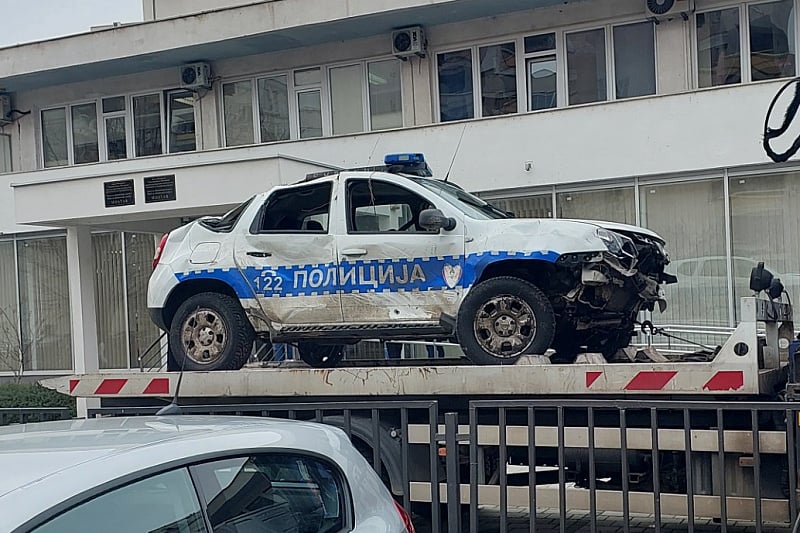  Nevesinjac pucao na policiju, ukrao im auto i slupao se kod Mostara  