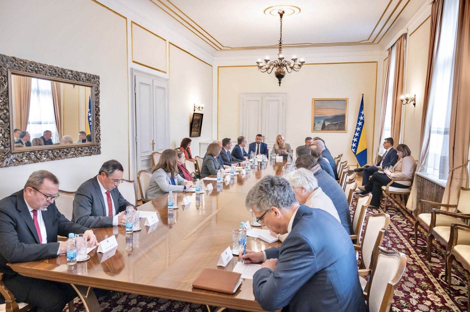 Soreka nakon sastanka sa Cvijanovićevom Soreka nakon sastanka sa Cvijanovićevom