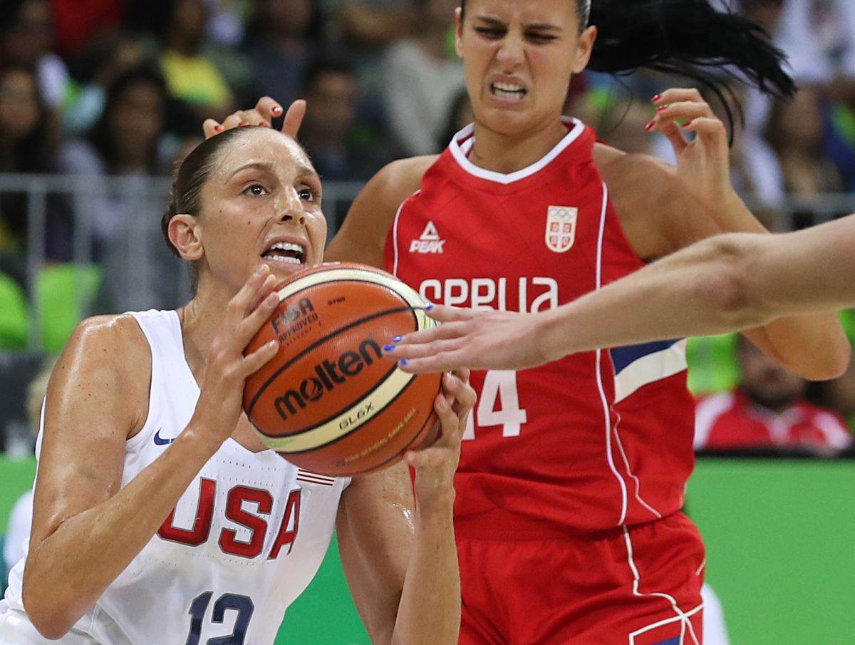 Legendarna Dajana Taurasi završila je karijeru Legendarna Dajana Taurasi završila je karijeru