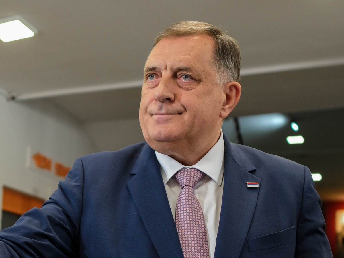Dodik u NSRS pozvao poslanike da glasaju za nove zakone Dodik u NSRS pozvao poslanike da glasaju za nove zakone