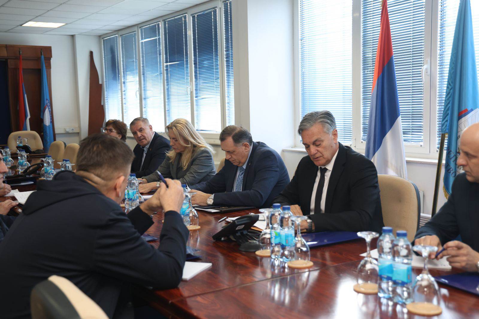  Nakon sastanka sa bezbjednosnim agencijama: Karan tvrdi da je bezbjednost u Srpskoj stabilna 