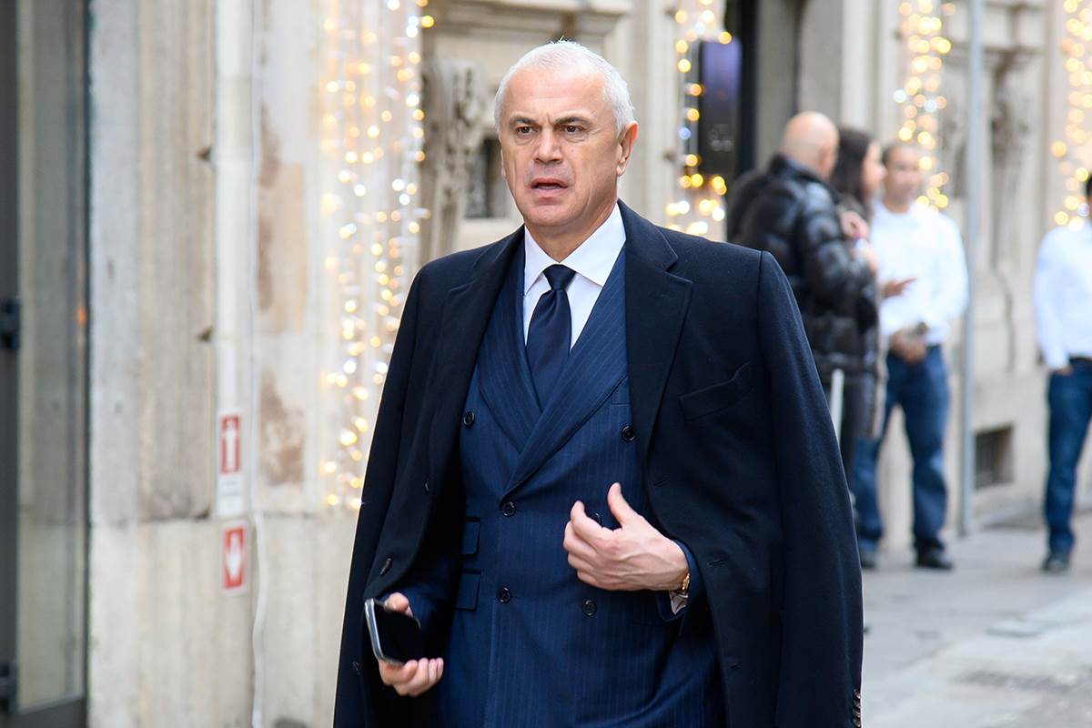 Zvezdan Terzić na tajnom ručku prodaje Andriju Maksimovića u PSŽ Zvezdan Terzić na tajnom ručku prodaje Andriju Maksimovića u PSŽ