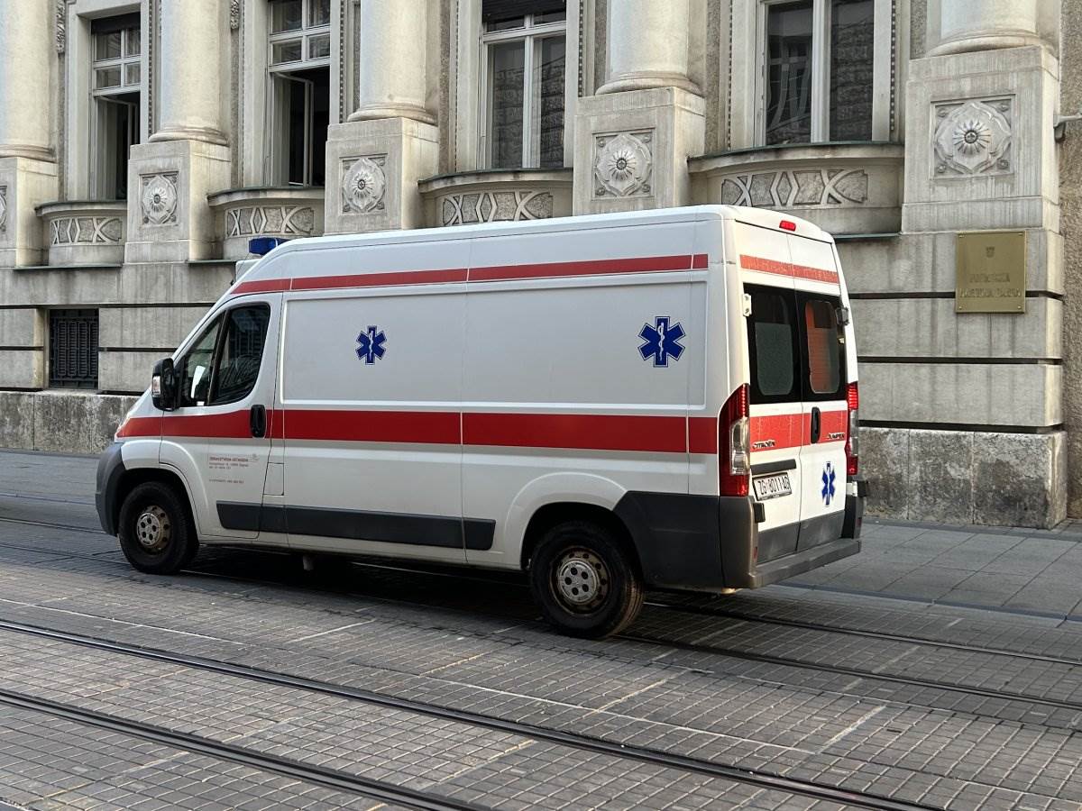 Urušilo se gradilište bazena u Zagrebu Urušilo se gradilište bazena u Zagrebu
