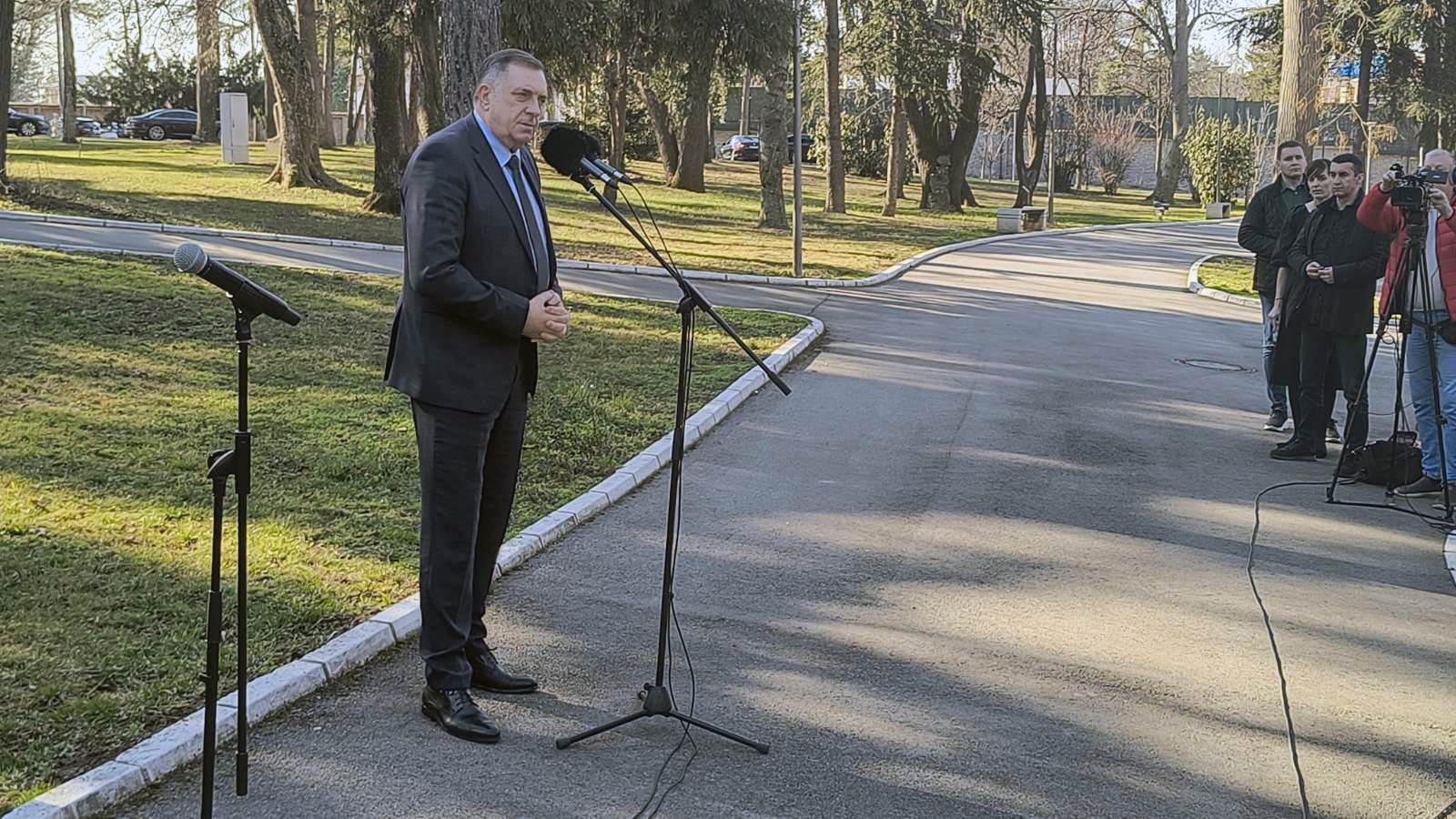 Dodik se obratio iz Beograda: Osim mene Tužilaštvo BiH pozvalo i Viškovića i Stevandića Dodik se obratio iz Beograda: Osim mene Tužilaštvo BiH pozvalo i Viškovića i Stevandića