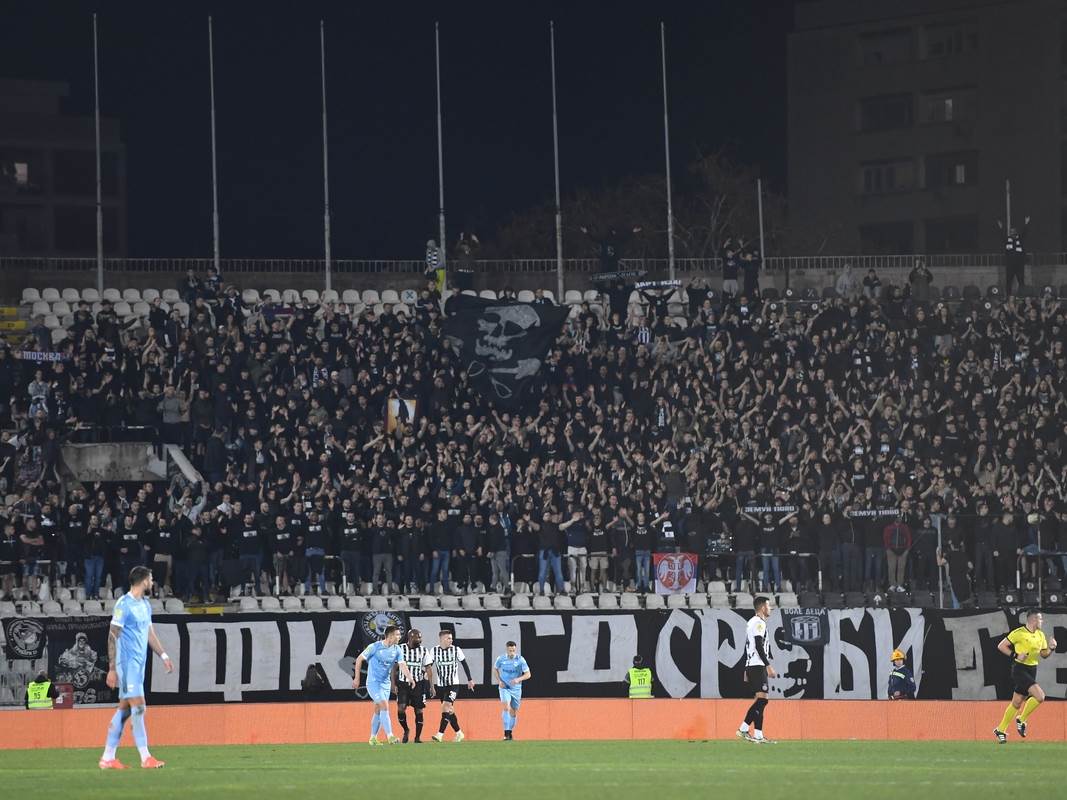 navijaci partizana poslali poruku predragu mijatovicu navijaci partizana poslali poruku predragu mijatovicu