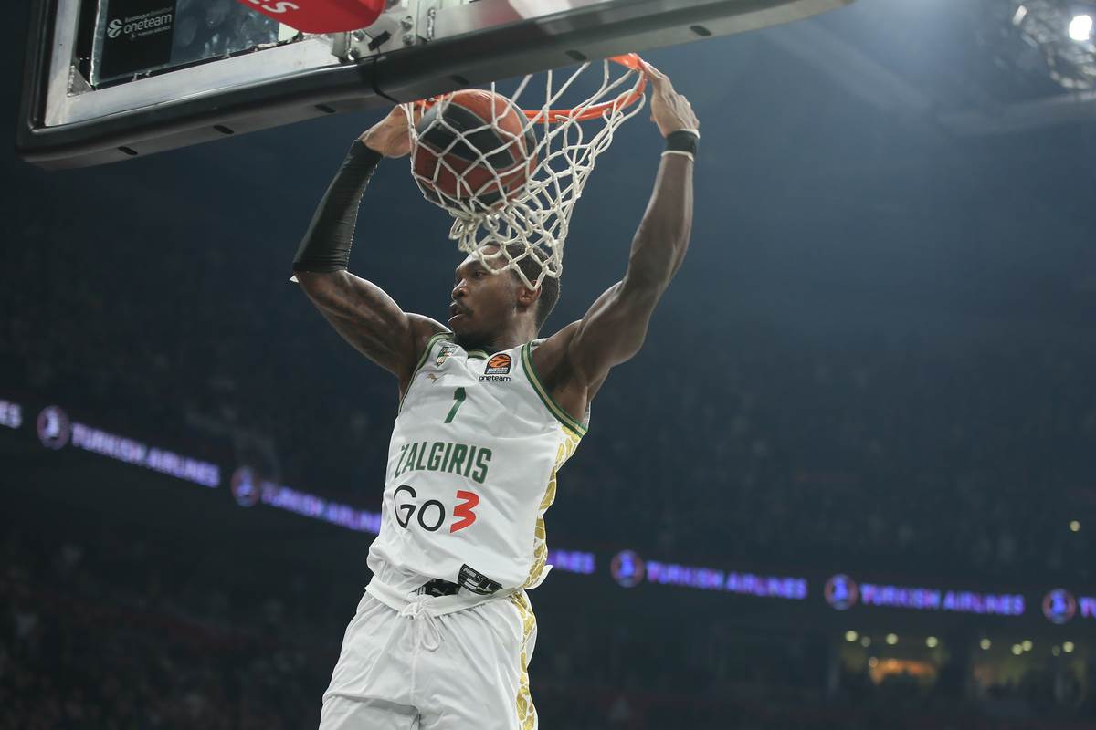  Loni Voker neće u Zvezdu 