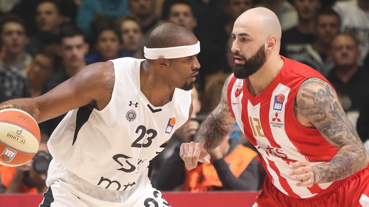 Samardo Samjuels uhapšen zbog uznemiravanja komšija Samardo Samjuels uhapšen zbog uznemiravanja komšija