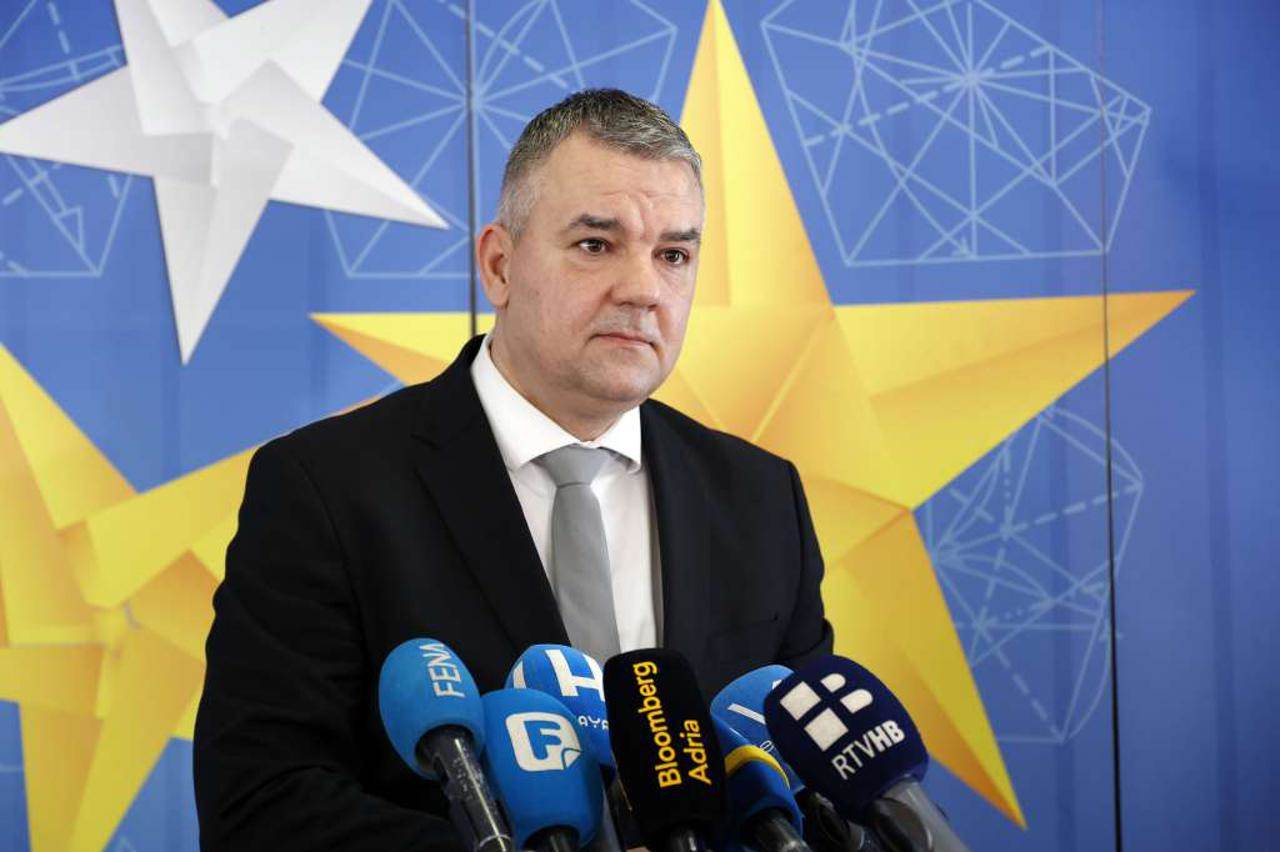 Davor Bunoza politička kriza u Bih Davor Bunoza politička kriza u Bih