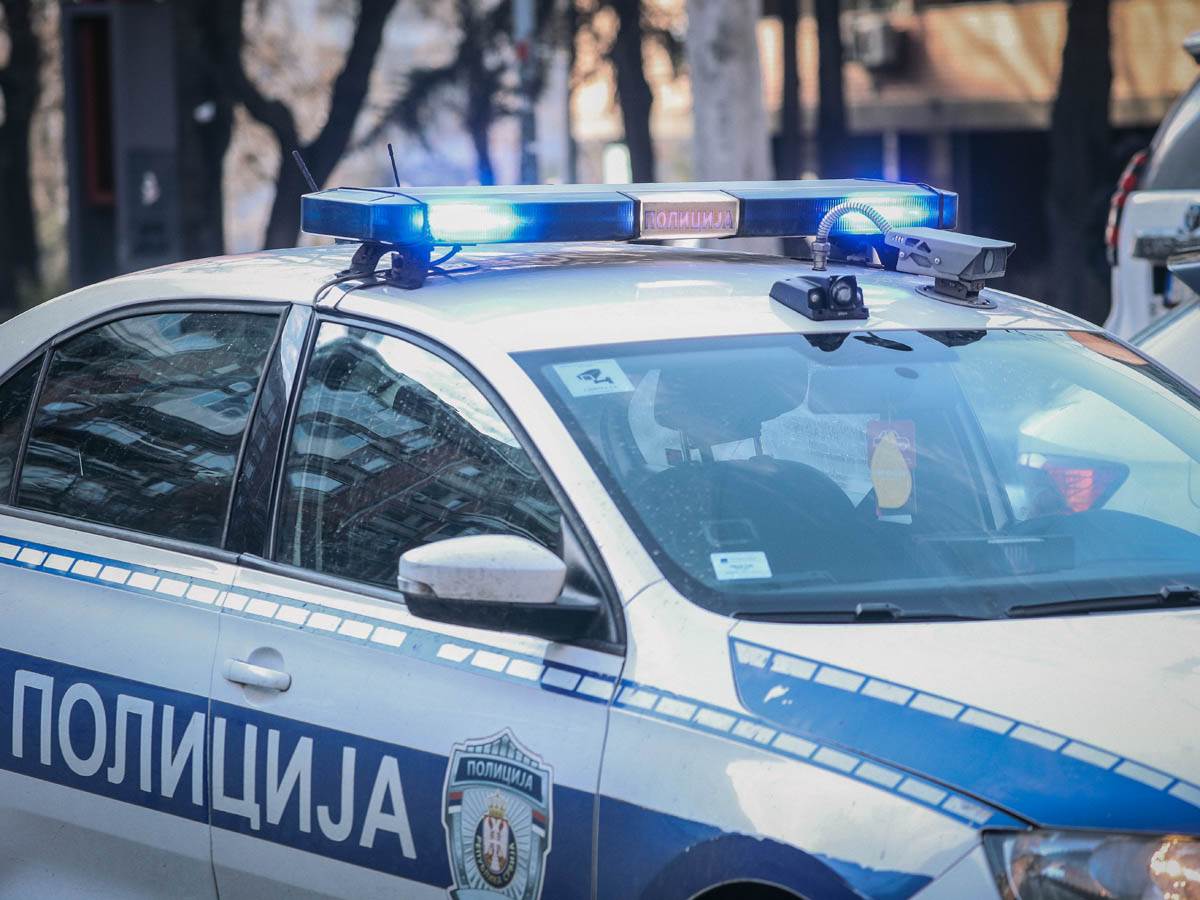 Poginulo jednogodišnje dijete u nesreći u Gornjem Milanovcu Poginulo jednogodišnje dijete u nesreći u Gornjem Milanovcu