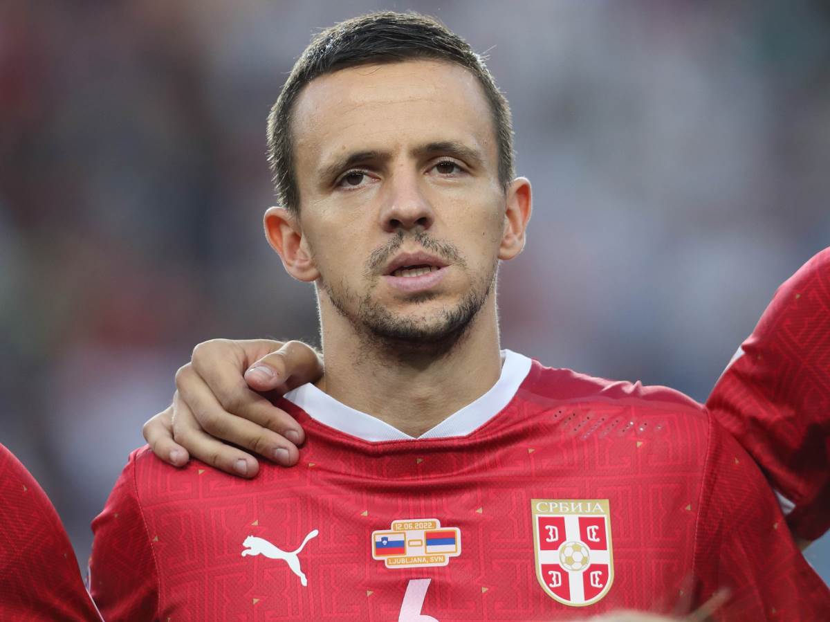 nemanja maksimovic zvanicno u sabab al ahliju 