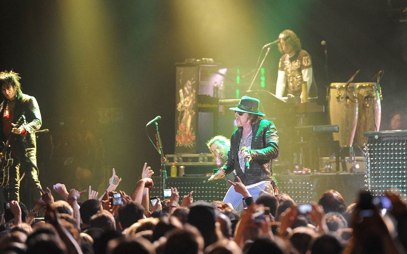 bubnjar guns n roses napustio grupu bubnjar guns n roses napustio grupu