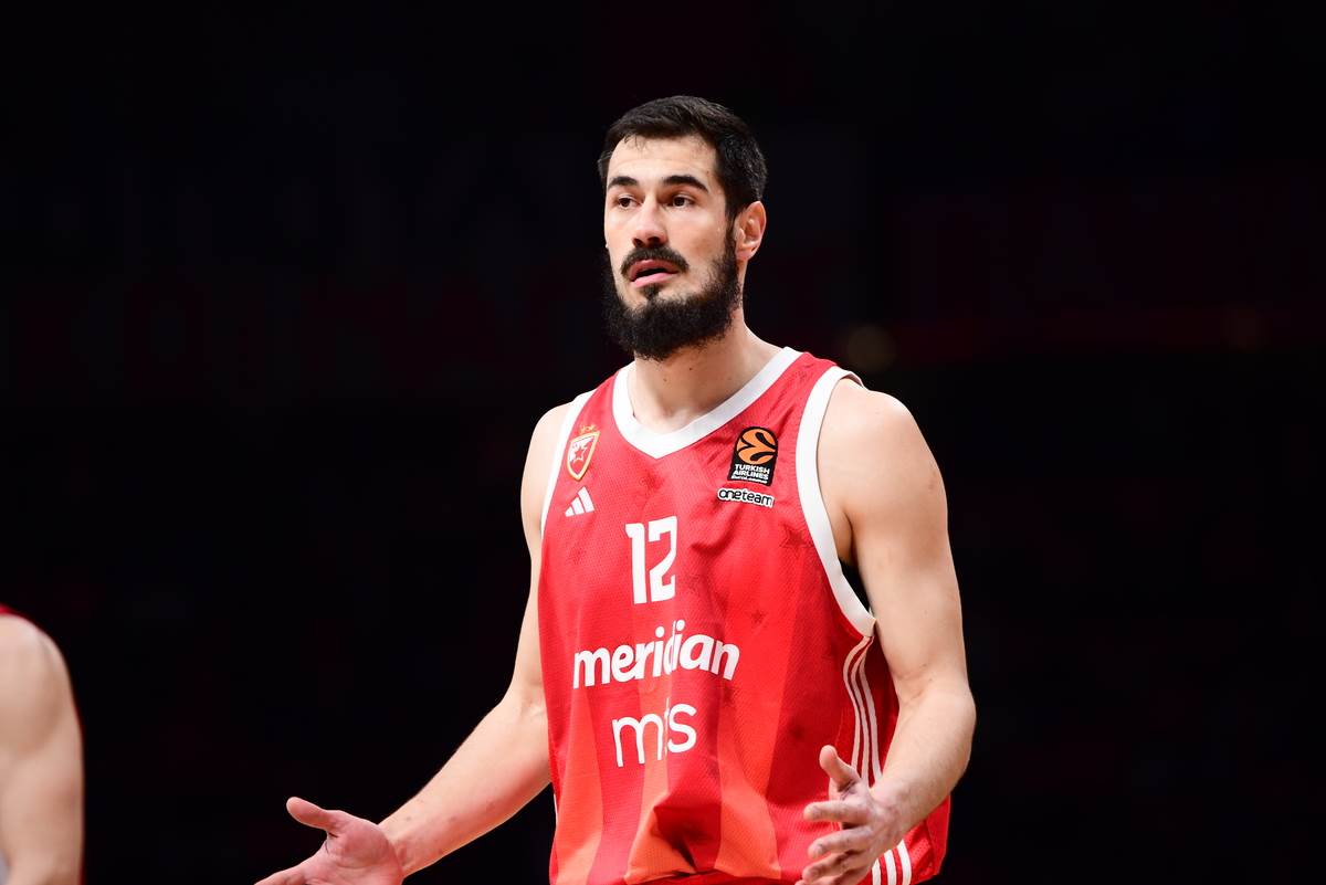  Nikola Kalinić suspendovan na tri utakmice 