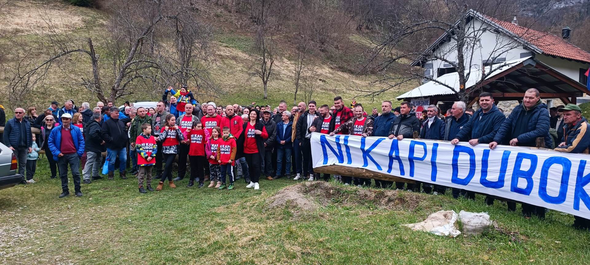 "Ovo idilično mjesto bi pretrpjelo devastaciju": Kotorvarošani protiv izgradnje male hidrocentrale (FOTO) "Ovo idilično mjesto bi pretrpjelo devastaciju": Kotorvarošani protiv izgradnje male hidrocentrale (FOTO)