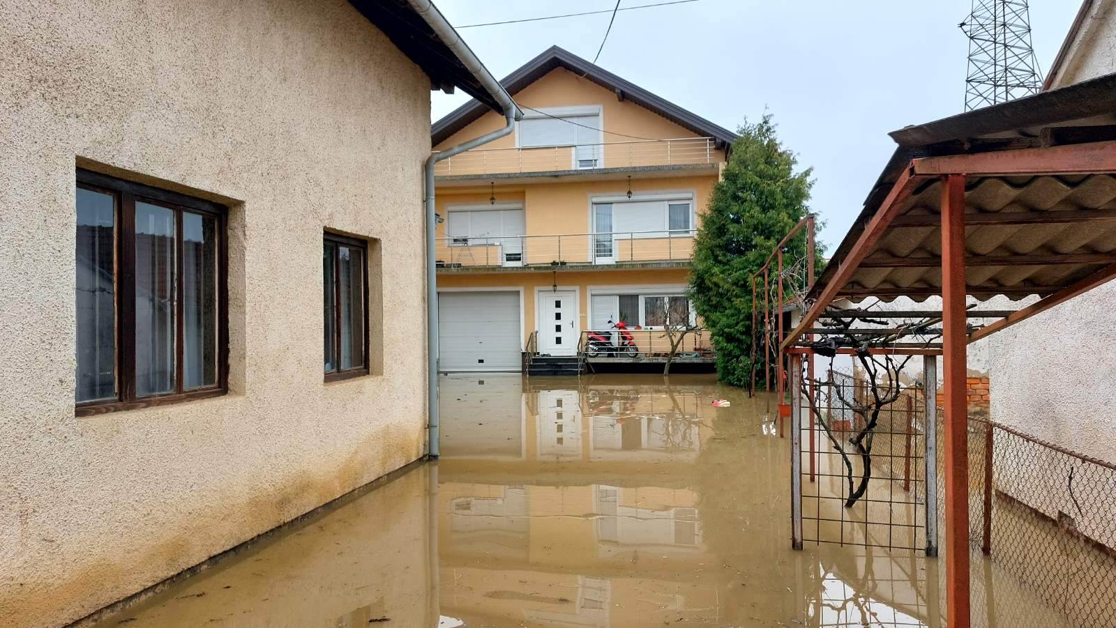 Šteta od poplava u Prijedoru Šteta od poplava u Prijedoru