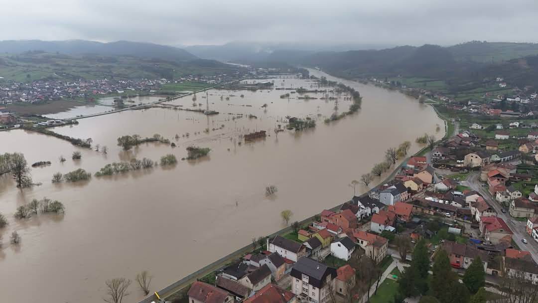 Una se izlila u opštinu Kostajnica u RS a nije u Hrvatskoj Una se izlila u opštinu Kostajnica u RS a nije u Hrvatskoj