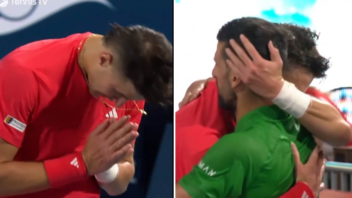 Jakub menšik se klanjao Đokoviću poslije pobjede u finalu Jakub menšik se klanjao Đokoviću poslije pobjede u finalu