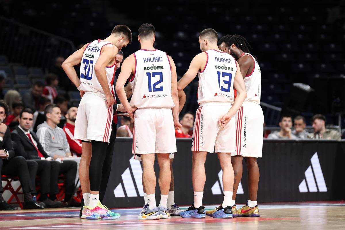  Zvezda se oglasila pred Efes o zatvaranju dijela tribine 