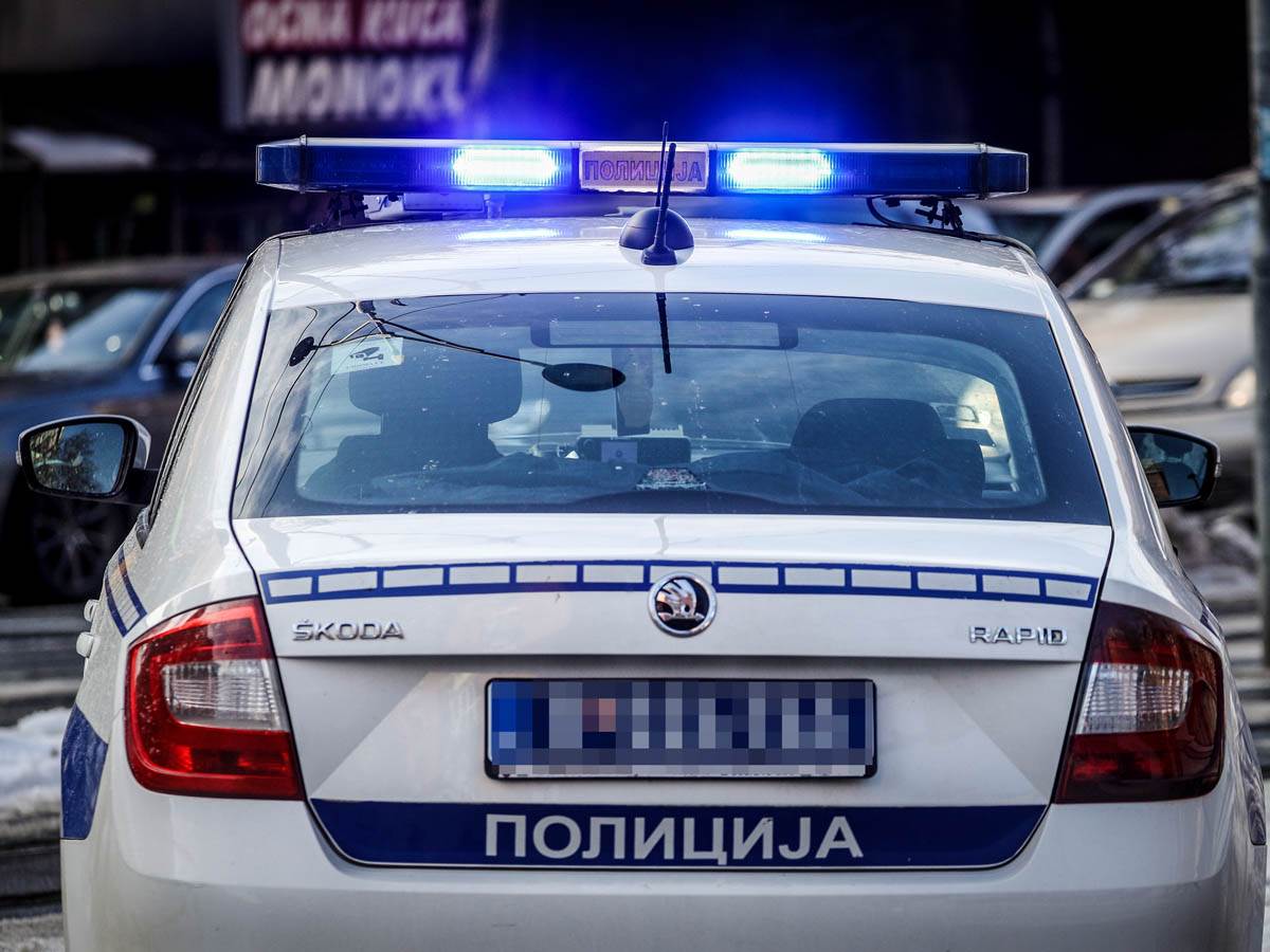  Pomahnitali muškarac napao nožem dvojicu taksista u Novom Pazaru 