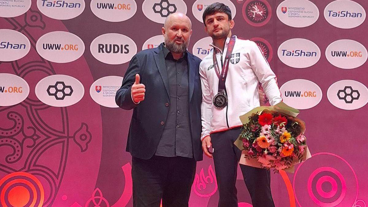  Rvanje Evropsko prvenstvo Azamat Tuskaev osvojio srebrnu medalju 
