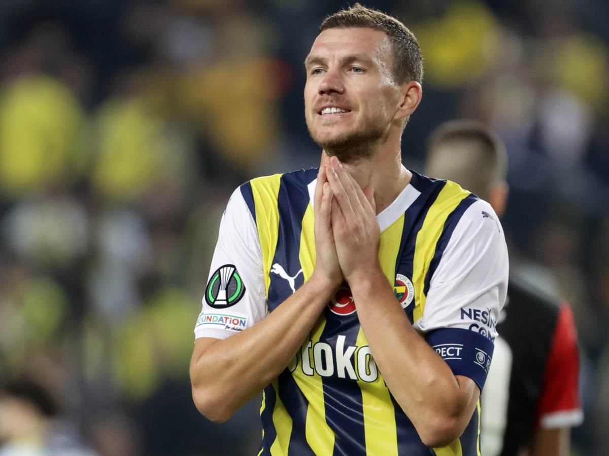  Edin Džeko možda ide u Fiorentinu 