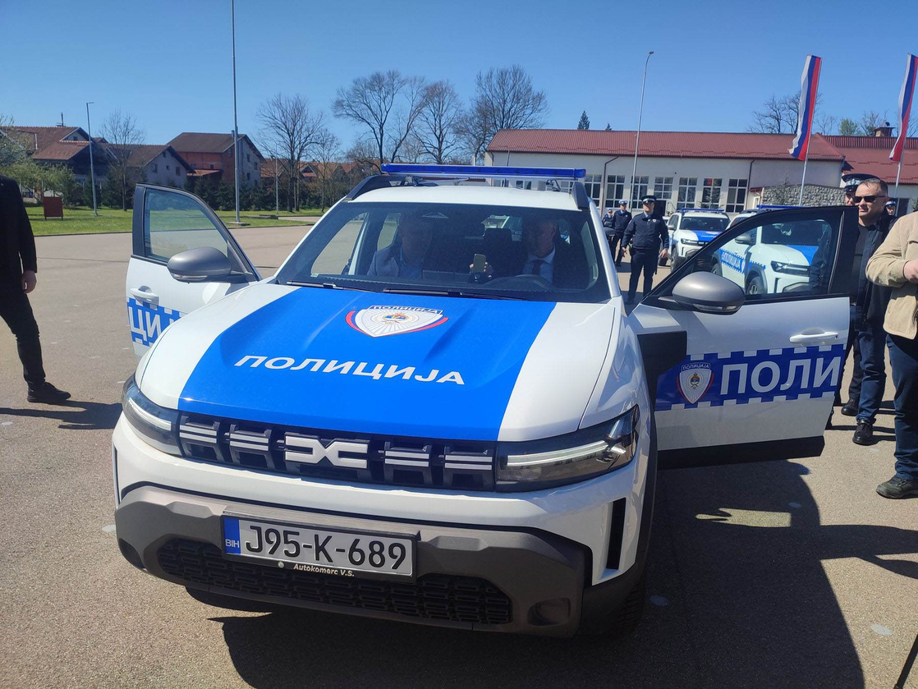  Hapšenje u Petrovu zbog vrijeđanja policajaca 