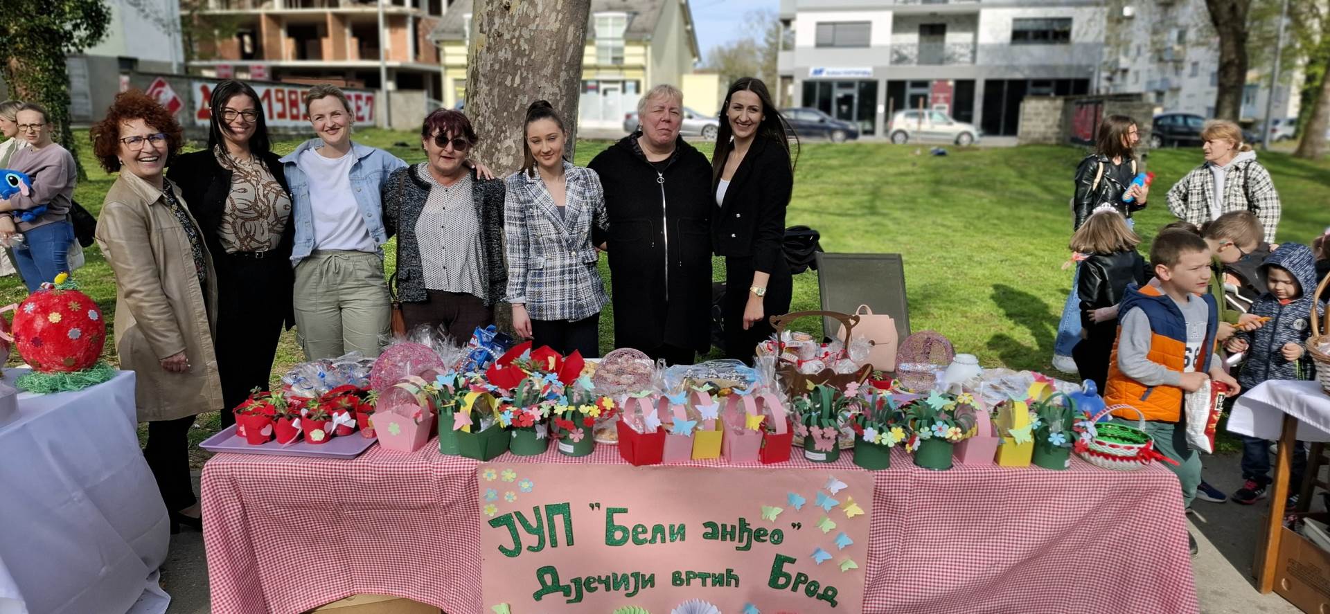  Brod: Vaskršnji bazar okupio kreativce i predstavio rukotvorine 