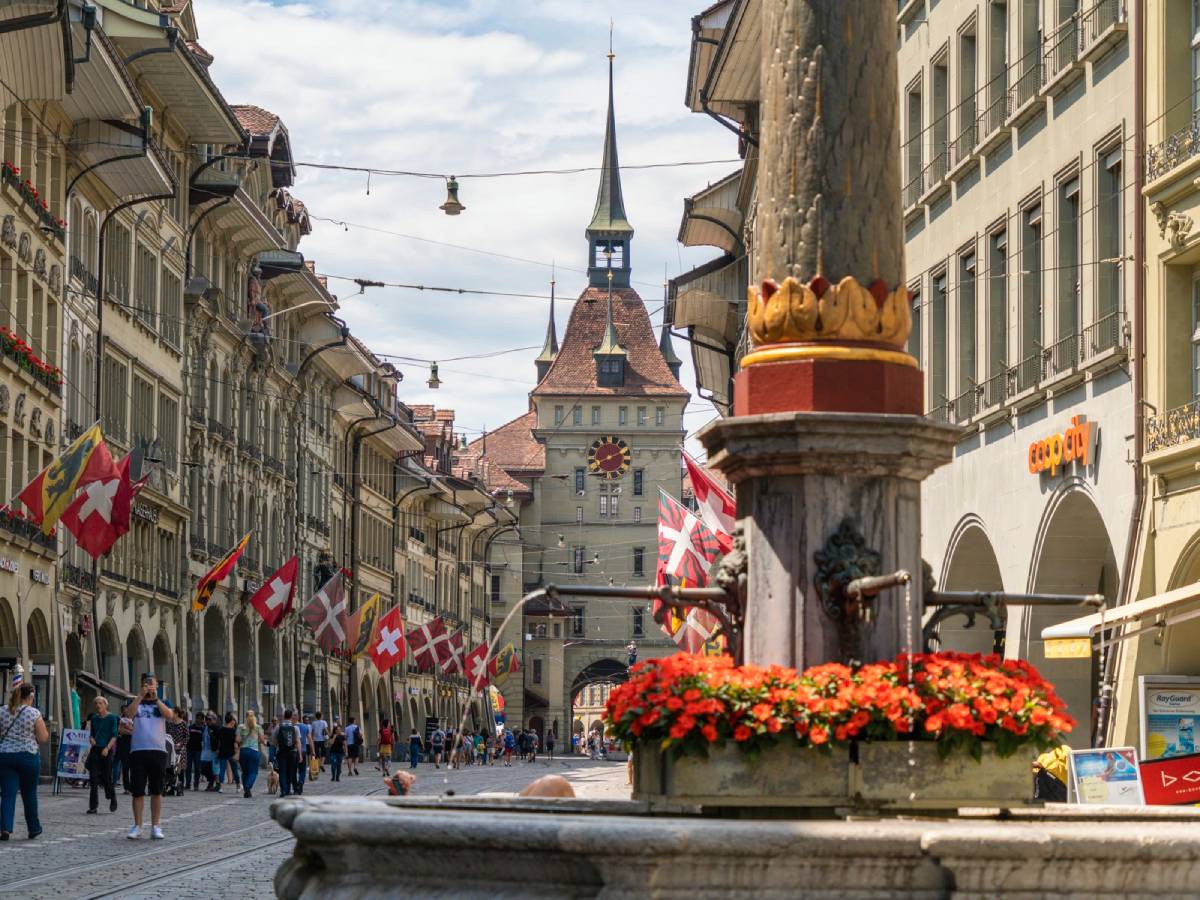  Švajcarska između EU i SAD: Zaokret ka Evropi uslijed Trampovih carina i novog svjetskog poretka 