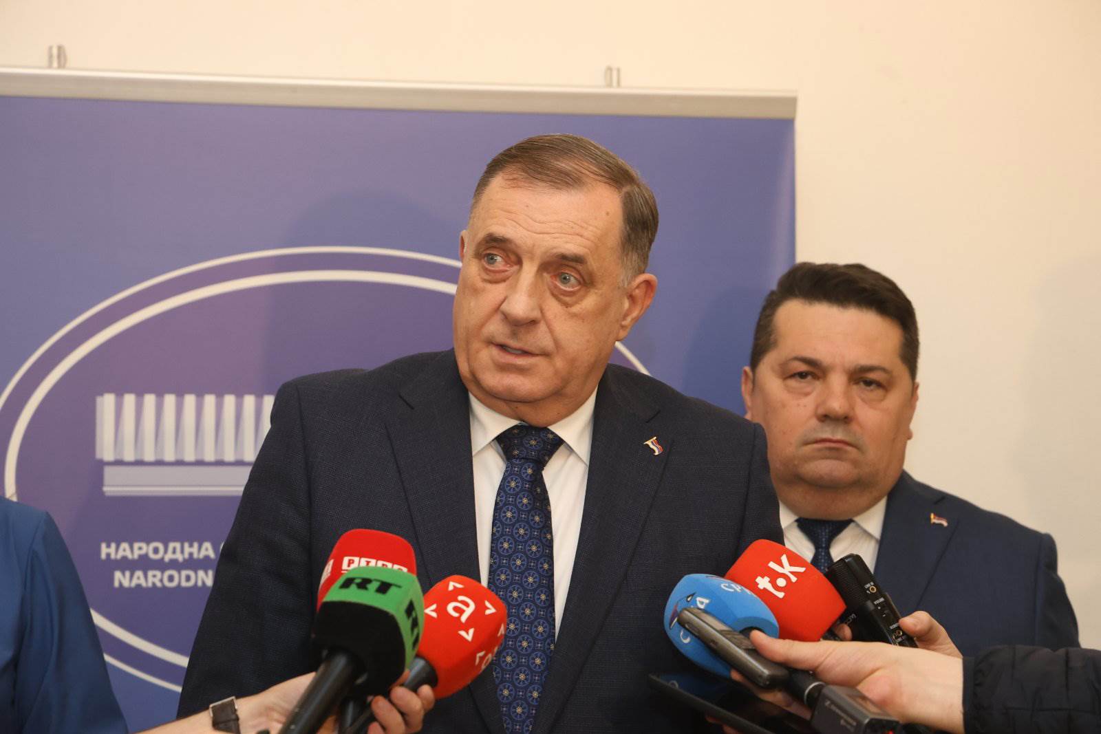 Dodik: Ako se odluči, o novom Ustavu RS obavezujući referendum Dodik: Ako se odluči, o novom Ustavu RS obavezujući referendum