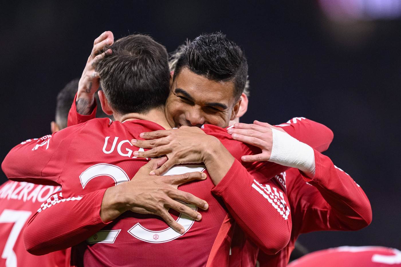mancester junajted pobijedio lion sa 5-4 za polufinale lige evrope mancester junajted pobijedio lion sa 5-4 za polufinale lige evrope