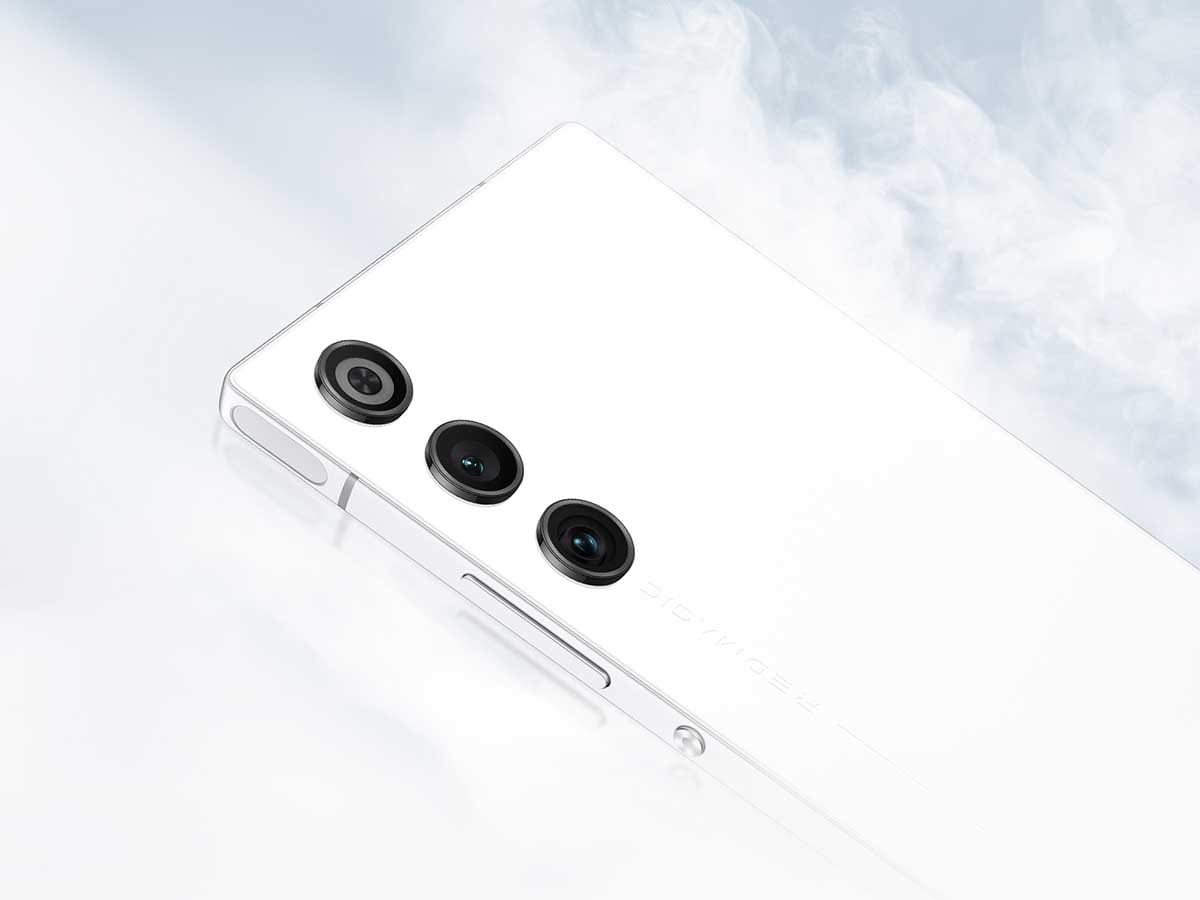  Top 10 lista najmoćnijih Android telefona i tableta maj 2025 