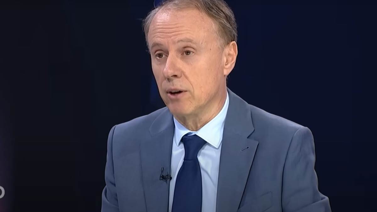 Rektor Vladan Đokić saslušan u policiji Rektor Vladan Đokić saslušan u policiji