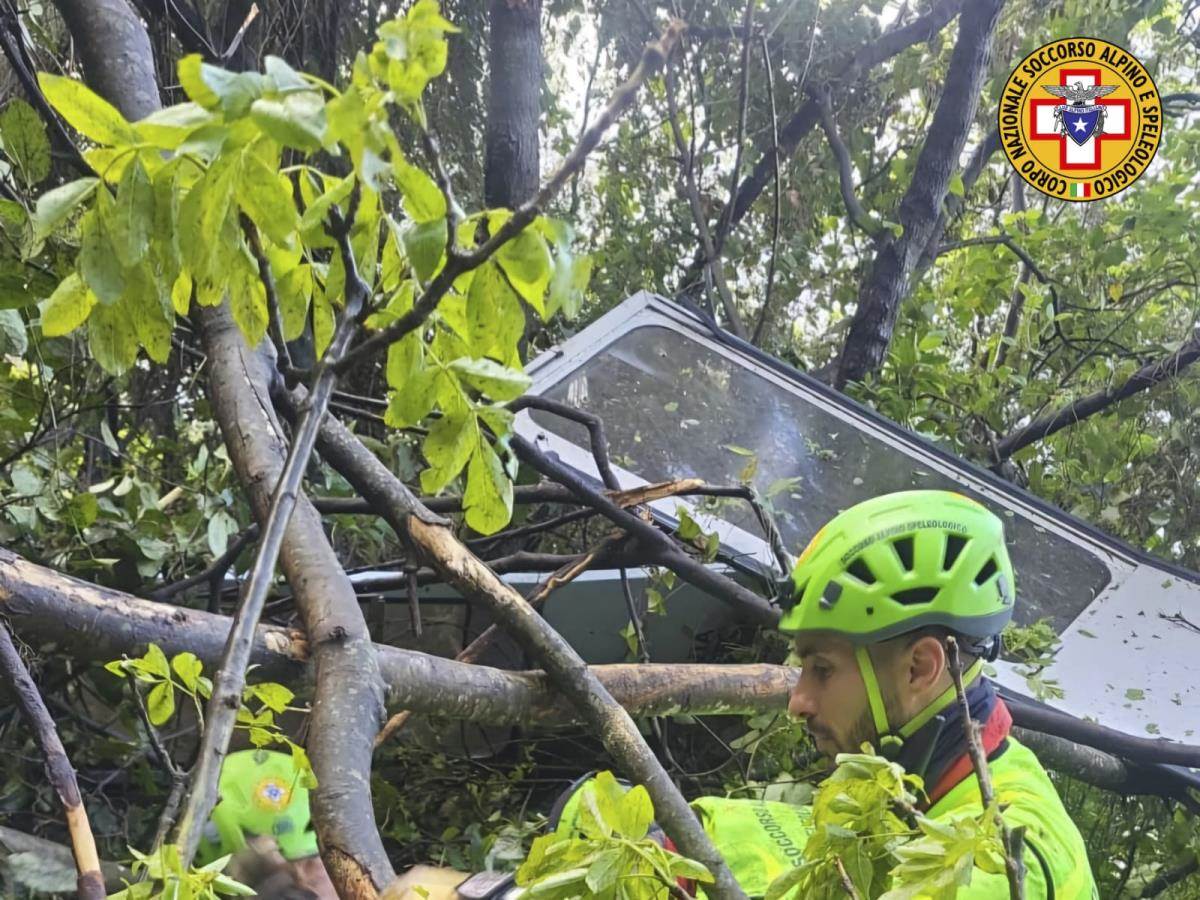 Poplave u Italiji odnijele najmanje jedan život, dvoje nestalo Poplave u Italiji odnijele najmanje jedan život, dvoje nestalo