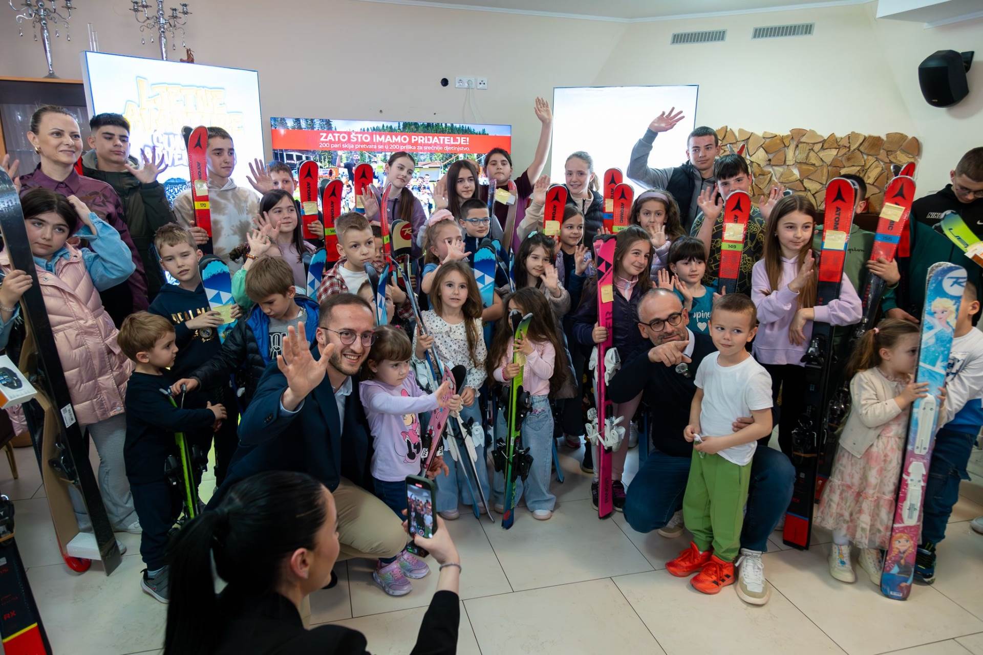  Mtel PR_Jahorina_Hiljadu skija (1).JPEG 