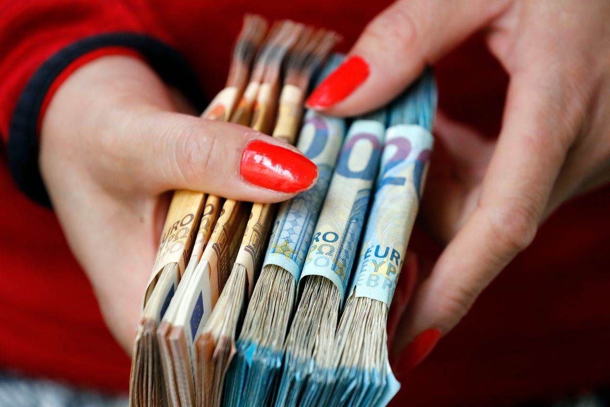 Koga očekuje novčani dobitak krajem aprila Koga očekuje novčani dobitak krajem aprila