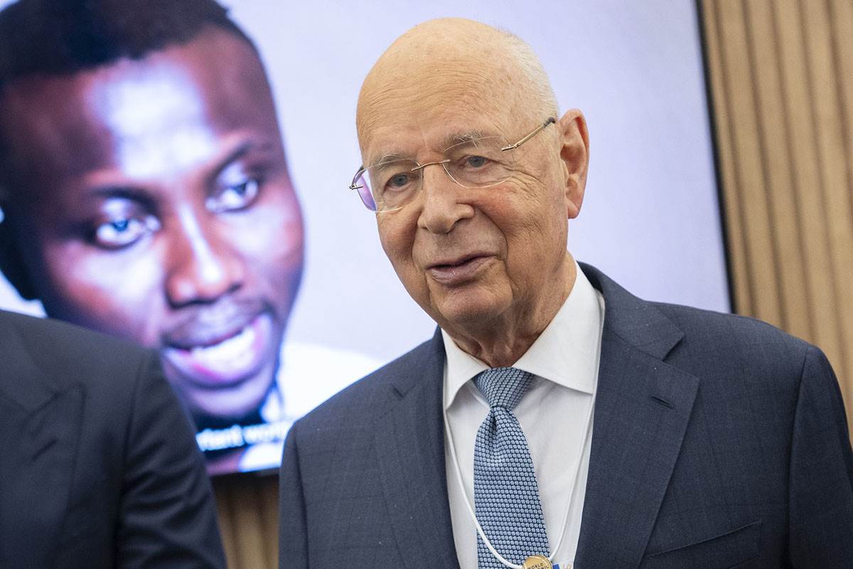  Klaus Švab podnio ostavku 