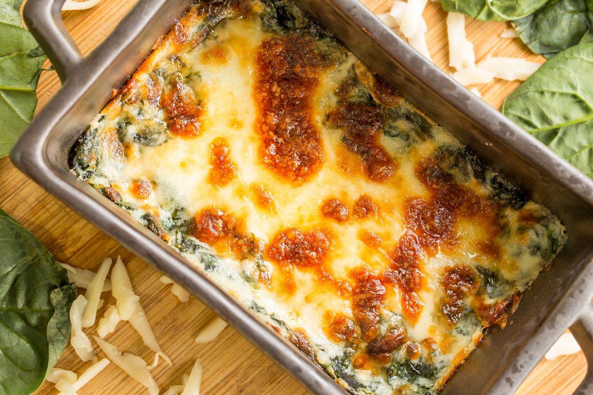 Recept za kaserolu od piletine i spanaća Recept za kaserolu od piletine i spanaća