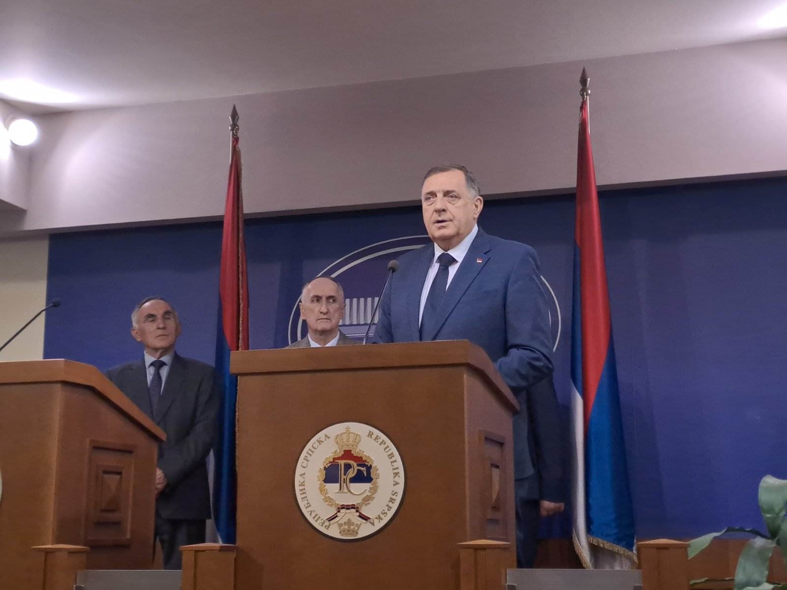 Dodik i Stevandić o Šmitovim odlukama Dodik i Stevandić o Šmitovim odlukama