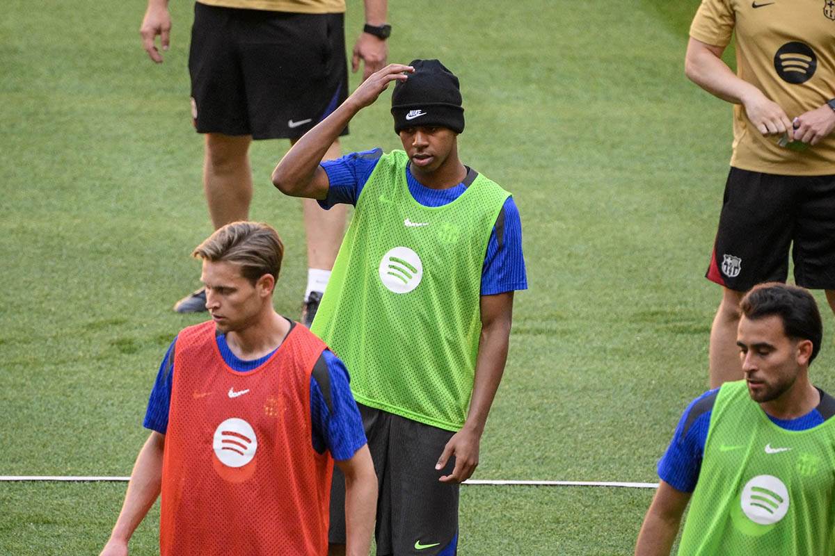  Lamin Jamal ofarbao kosu 