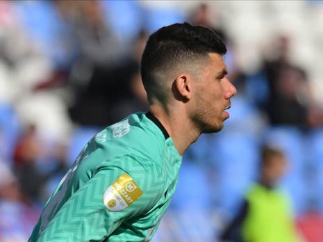  Crvena zvezda prodaje Omrija Glazera  